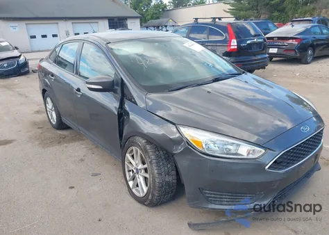 2016 Ford Focus Se z USA, uszkodzony, nr VIN 1FADP3F21GL334804